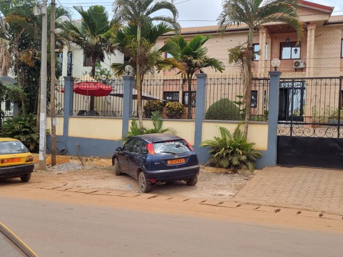 Appart Hotel Mireille Yaoundé Dış mekan fotoğraf