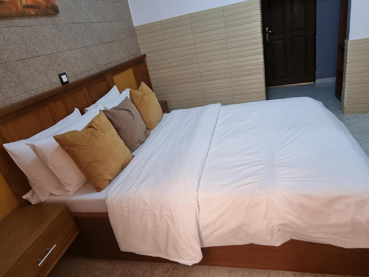 Appart Hotel Mireille Yaoundé Dış mekan fotoğraf