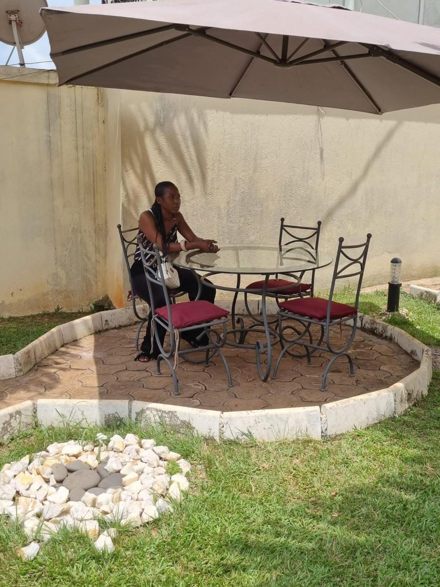 Appart Hotel Mireille Yaoundé Dış mekan fotoğraf