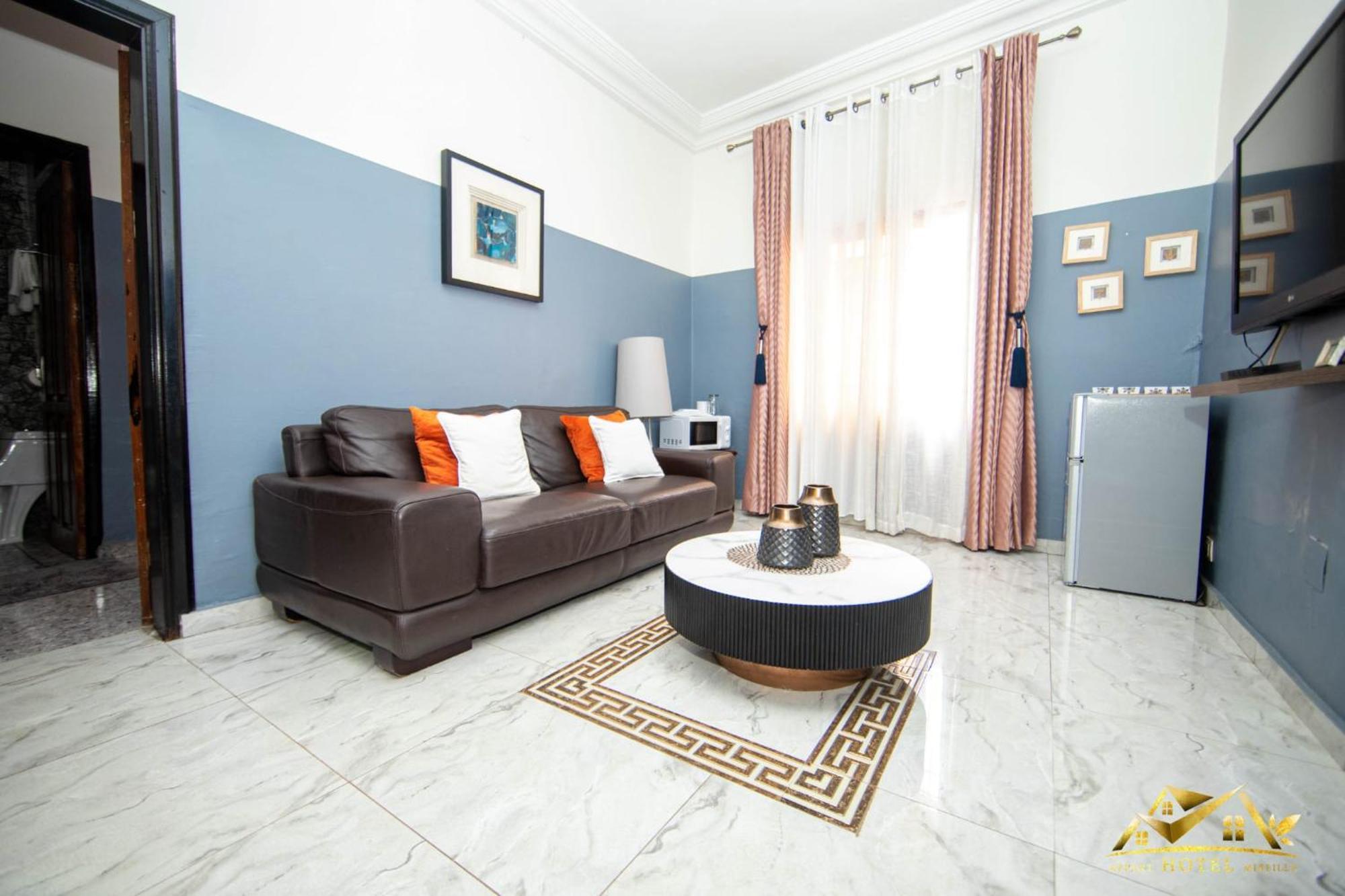 Appart Hotel Mireille Yaoundé Dış mekan fotoğraf